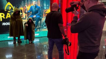 ZRÁDCI – setkání se zrádci i s věrnými